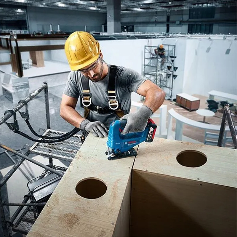 Bosch GST 183-LI Professional  - đánh giá và giá Woodworking Jig